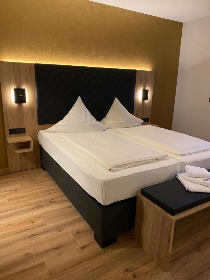 Hotel Gasthof Kaesser Ansbach Zewnętrze zdjęcie