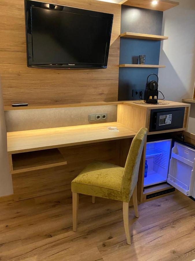 Hotel Gasthof Kaesser Ansbach Zewnętrze zdjęcie