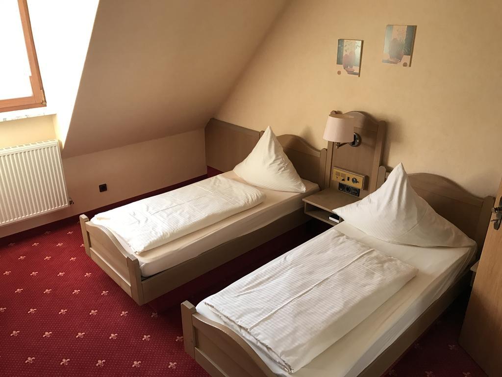 Hotel Gasthof Kaesser Ansbach Zewnętrze zdjęcie